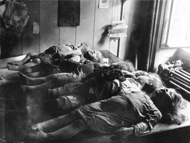 Enfants décédés éboulement à la morgue.